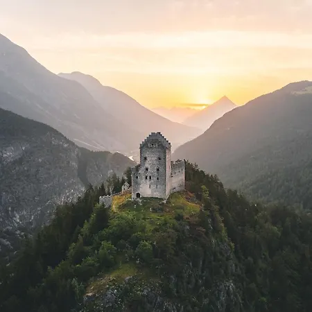 Lechtaler Alpenblick - Privatzimmer&ferienwohnung * Landeck